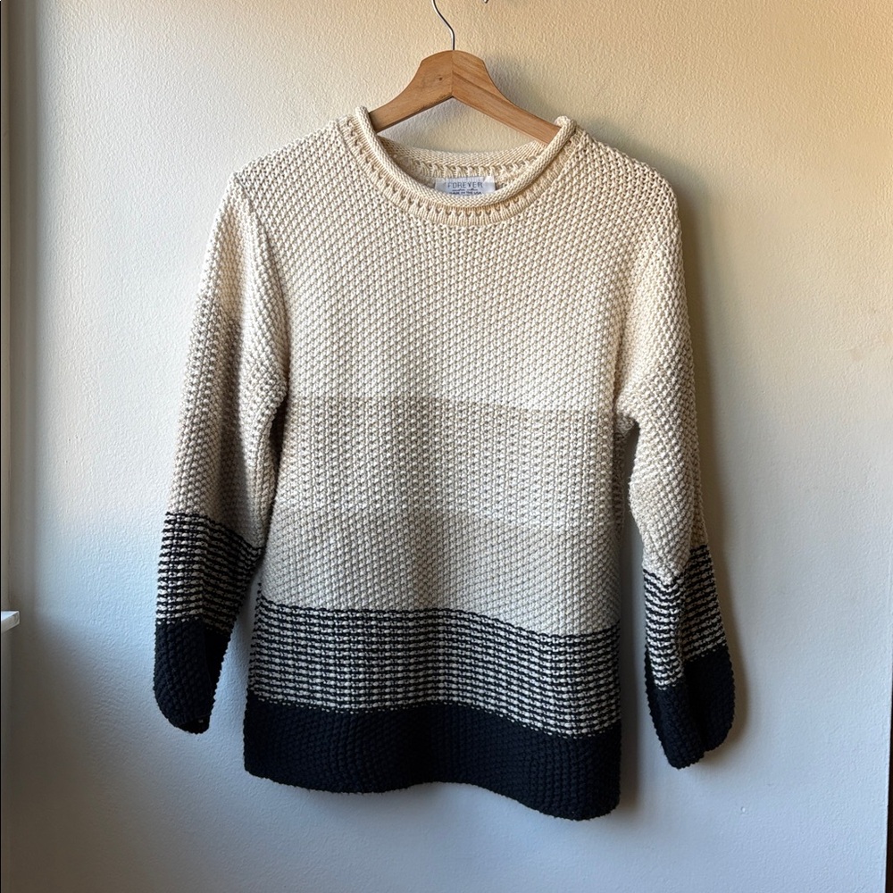 VTG Forever Creative Cotton Women’s Roll Neck Sweater Size Small
